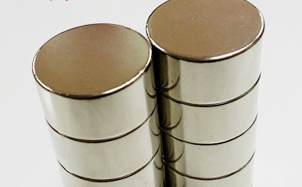 Магніт неодимовий. Диск 20x9,5 мм Зчеплення ≈ 6 кг 3 шт., фото 1