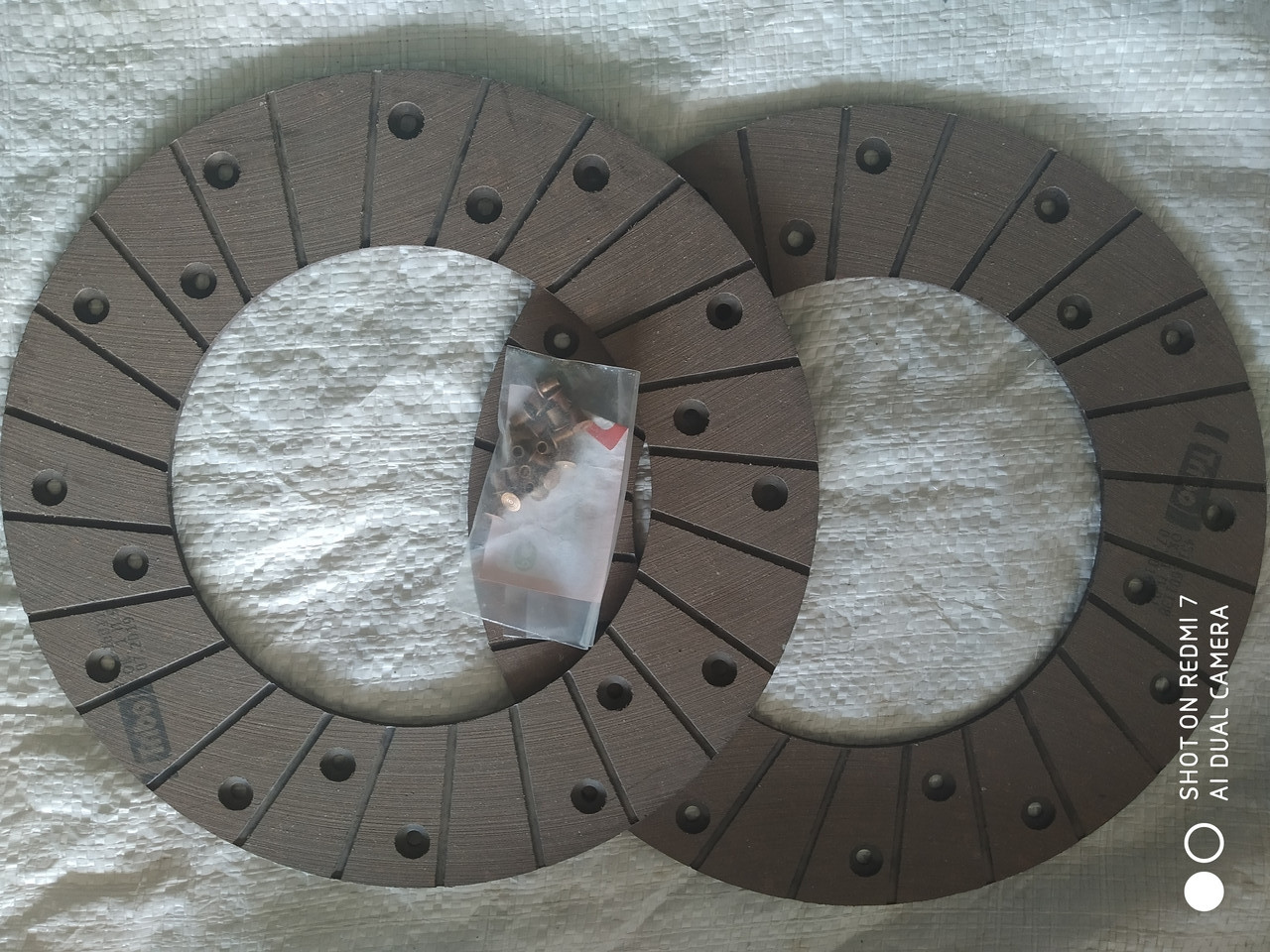 Накладки Диска Сцепления УАЗ (пара, Сверленные) с Медными Заклепками ...