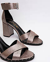 Босоніжки жіночі на товстому підборі пудра із закритою п'ятою з натуральної шкіри 8 см