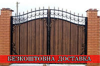 Ковані розпашні ворота з профнастилом та хвірткою