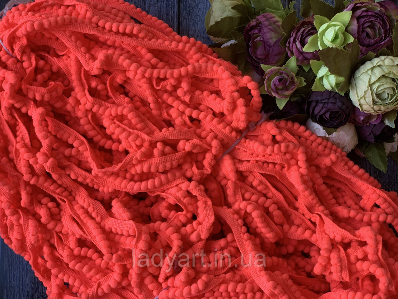 Тасьма з міні помпончиками 100 ярд, яскраво-коралового кольору оптом, фото 1