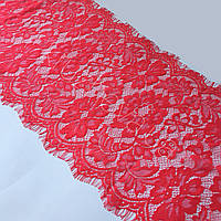 Ажурное французское кружево шантильи (с ресничками) кораллового цвета шириной 30 см, длина купона 3,0 м.