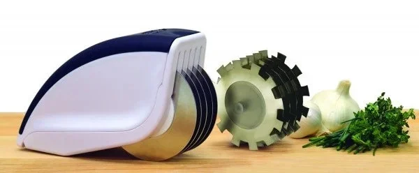 Ніж для нарізування зелені 3 в 1 з часниковим пресом овочерізка Ручний Різак Rolling Mincer і Tenderizer jb, фото 1