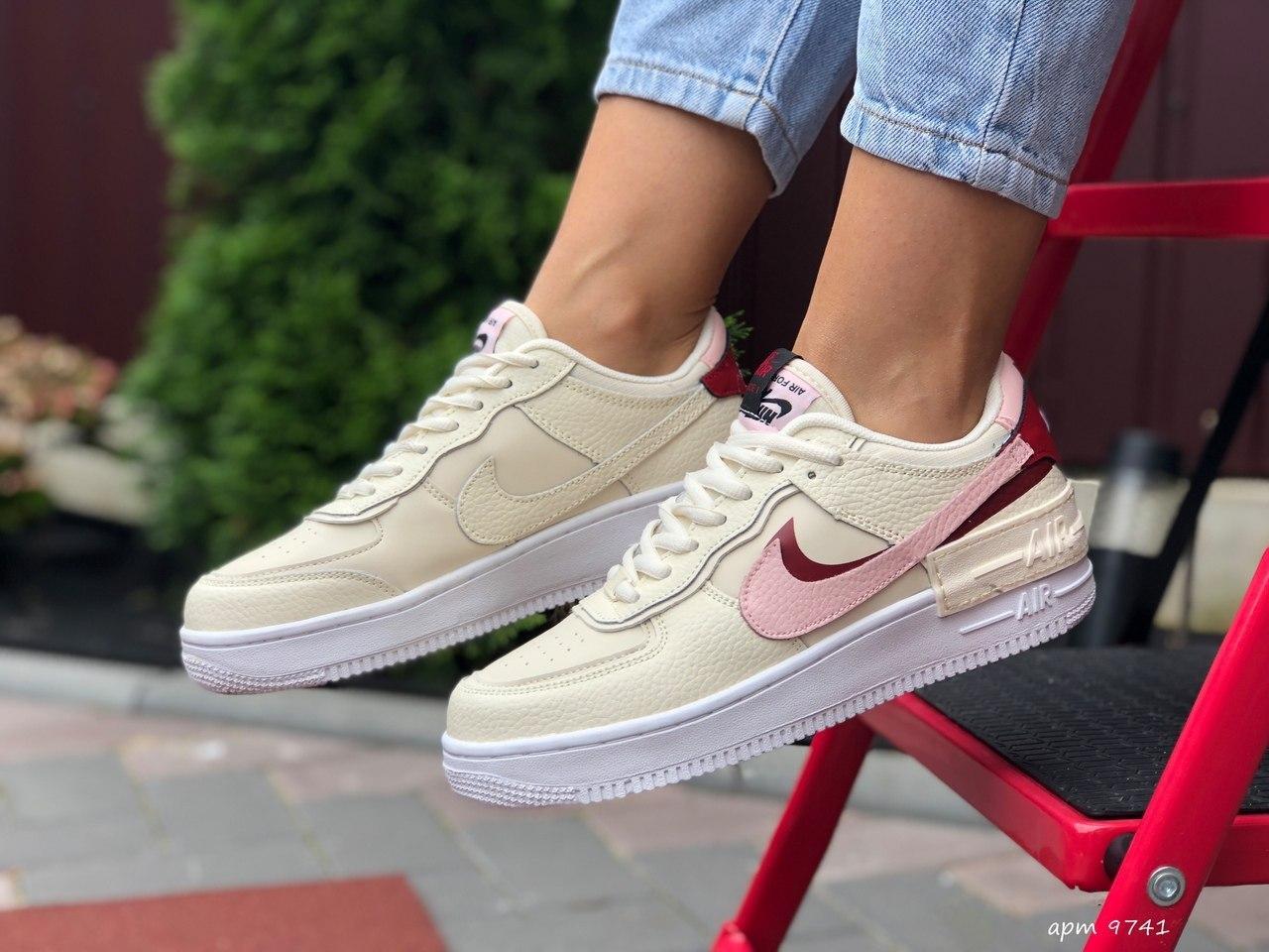 Жіночі шкіряні кросівки Nike Air Force 1 Shadow бежеві рожеві