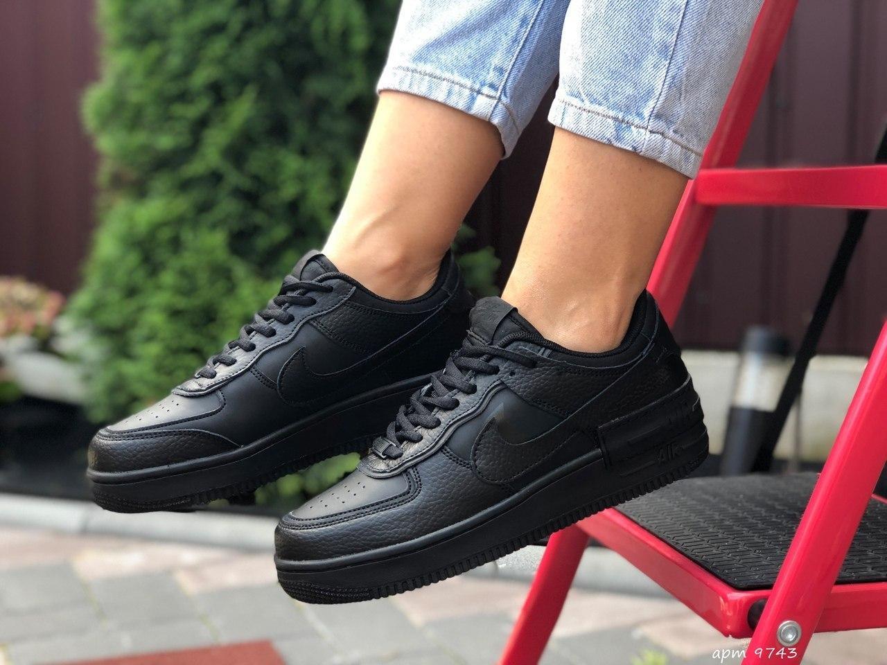 Жіночі шкіряні кросівки Nike Air Force 1 Shadow чорні