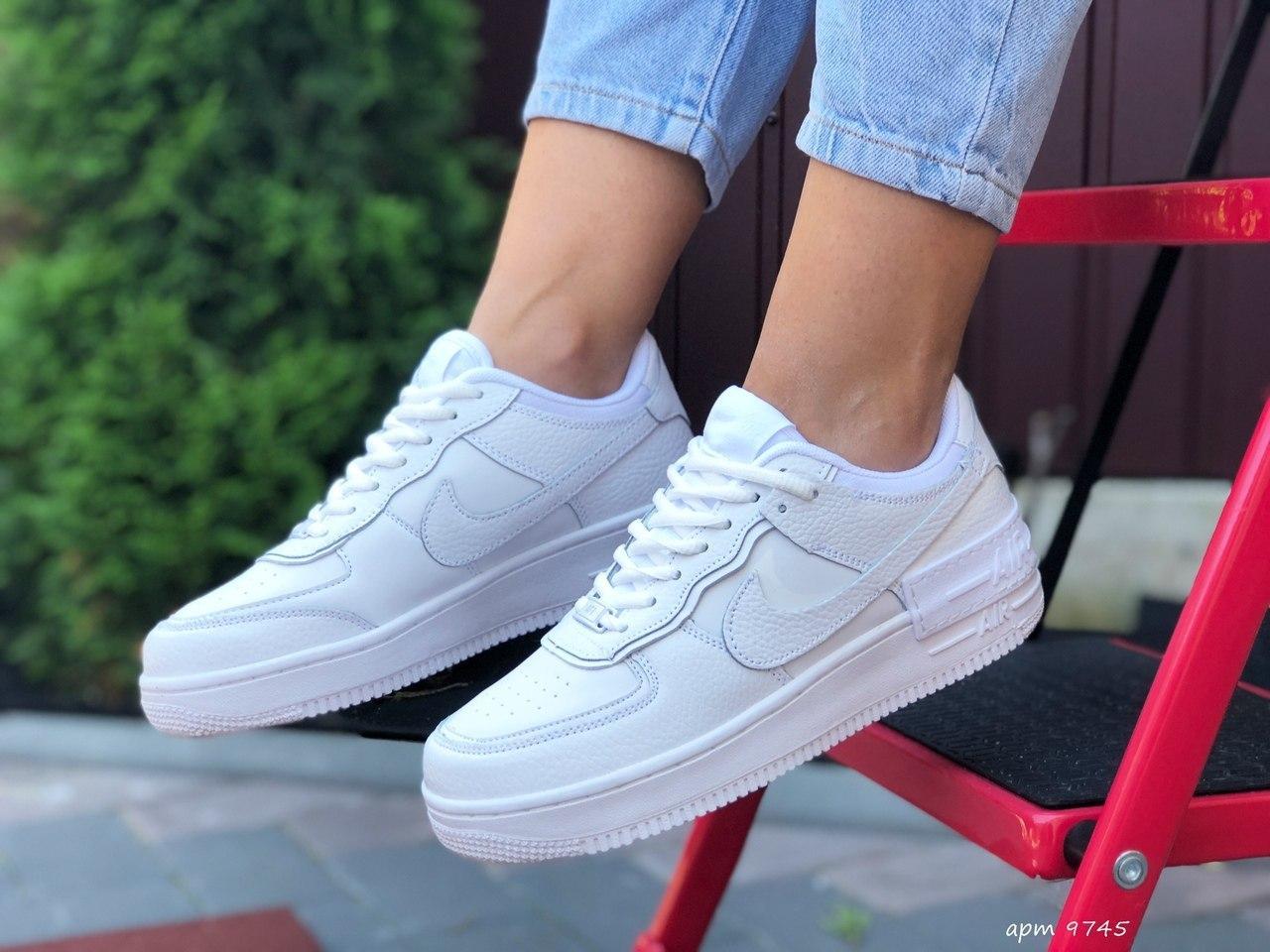 Жіночі кросівки Nike Air Force 1 Shadow демісезонні білі