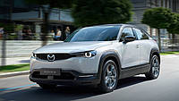 Mazda представила невеликий гібридний кросовер