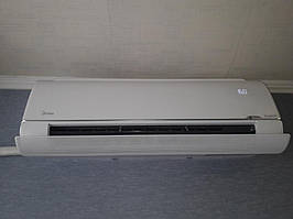 Установка теплового насоса MIDEA FA-09N8D6-I /FA-09N8D6-O серия BreezeleSS+ DC inverter (до -25С) в г. Запорожье 3