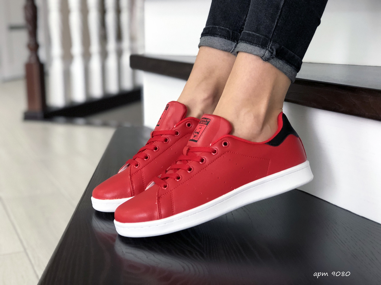 Жіночі кросівки Adidas Stan Smith шкіряні червоні