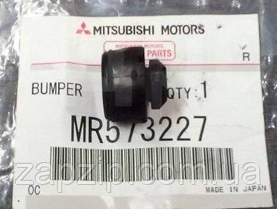 Купить Демпфер двери MMC - MR573227, цена 60 ₴ — Prom.ua (ID#232356395)