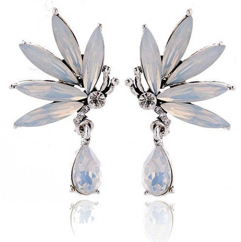 Белые красивые серьги бабочки Рия (ID#1231105470), цена: 102 ₴, купить ...