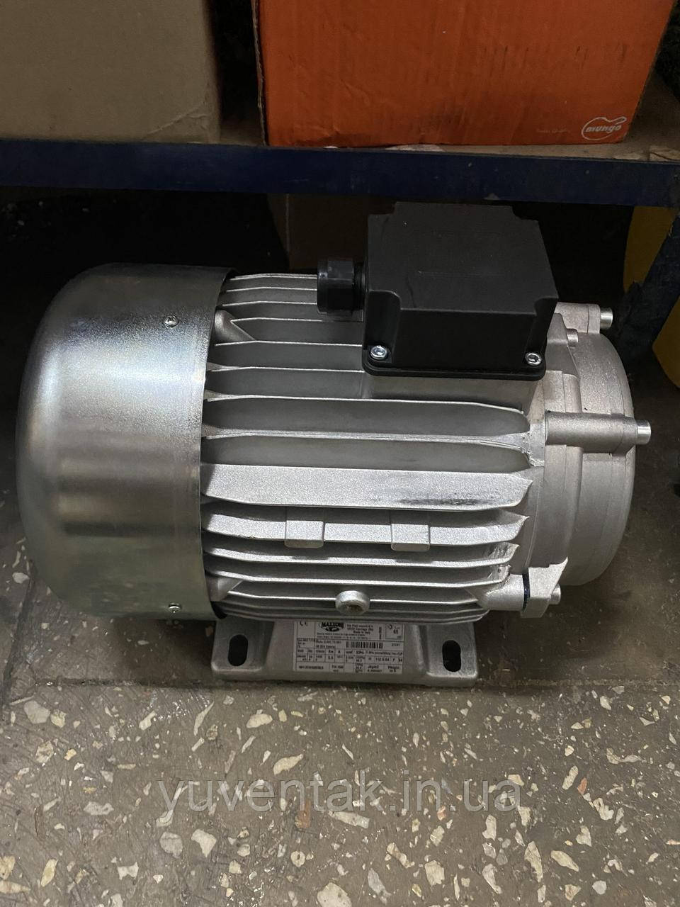 Електродвигун Mazzoni 5,5 kW 1450 об/хв 380 Вт