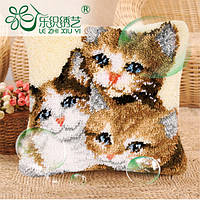 Набор для изготовления подушки "котята", (ковровая техника)