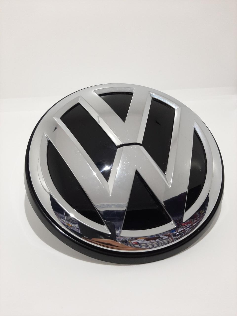 Емблема VW на капот і кришку багажника 134мм ОРИГІНАЛ (новий)