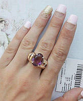 Перстень з великим фіолетовим каменем в золоті Фламінго