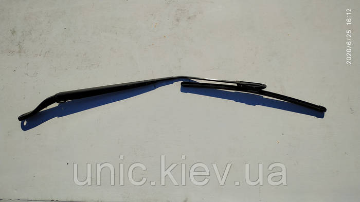 Щіткотримач (поводок щітки) передній правий Рено Меган 3 б/в (ID ...