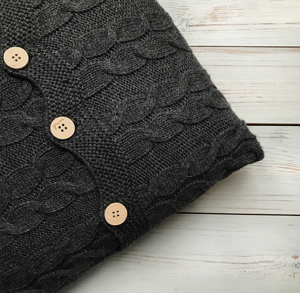 Чохол для подушки Ohaina в'язаний коси 40x40 Midnight grey
