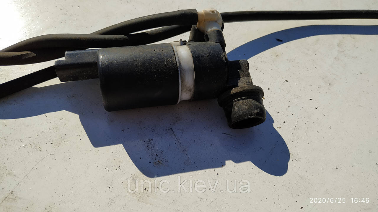 Електронасос омивача лобового скла Рено Меган 3 / Лагуна 3 б/в