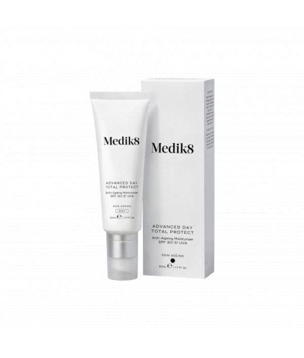 Антивозрастной увлажняющий крем с SPF 30 Medik8 Advanced day total protect