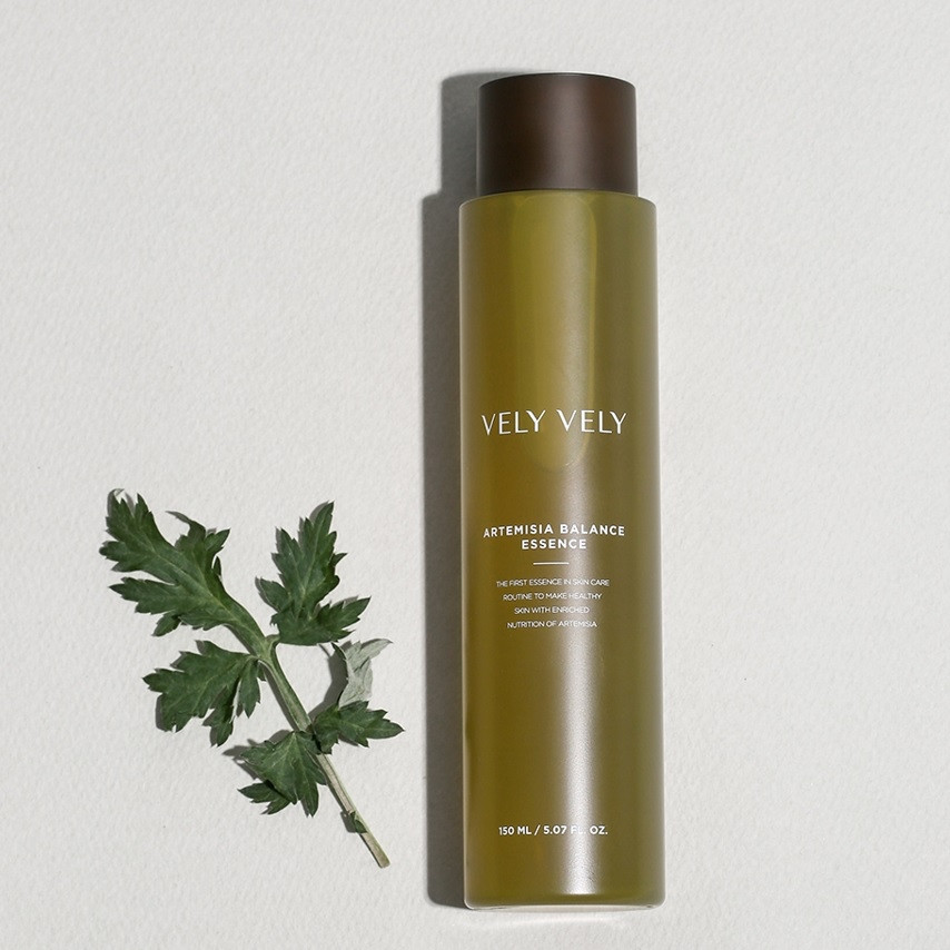 VELY VELY Artemisia Balance Essence відновлювальна й балансувальна есенція з екстрактом артемізії 150vk