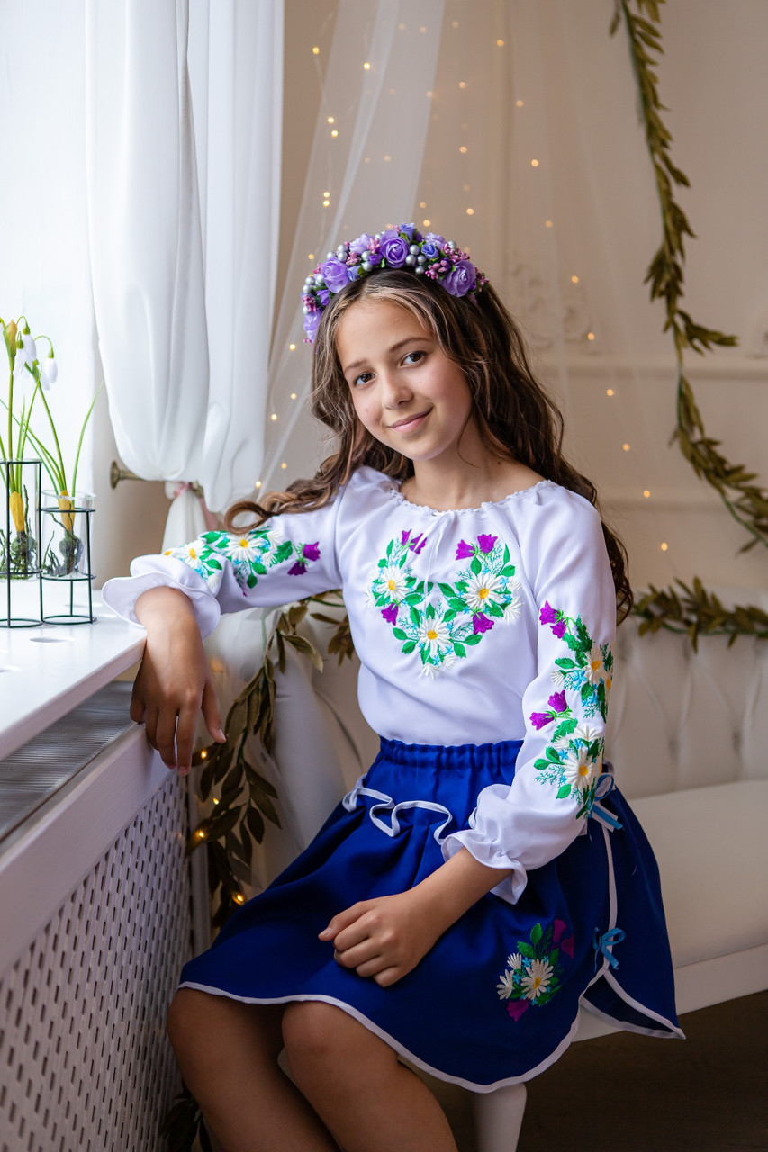 Вишитий костюм для дівчинки Дзвіночок блузка та спідниця синій