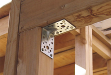 Кріплення для дерев'яних конструкцій(куточки, пластини, кронштейни, скоби покрівельні)