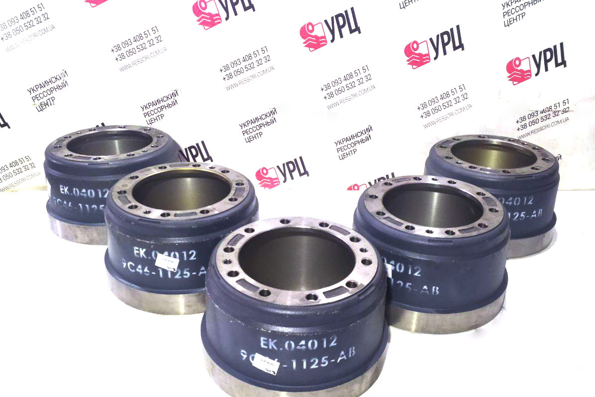 Гальмівний барабан на Ford Cargo 1838, перед.