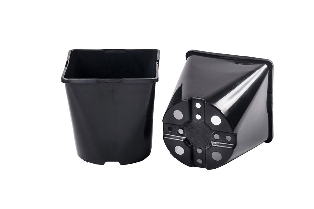 Горщик для розсади квадратний з круглим дном 2,0 л 14х14х14см