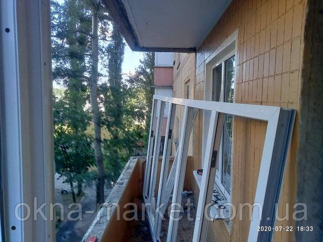 Скління балкона Чешка Київ вул. Борщагівська 139/41 від ™Вікна Маркет Скління балкона Чешка Київ вул. Борщагівська 139/41 вікнами Rehau