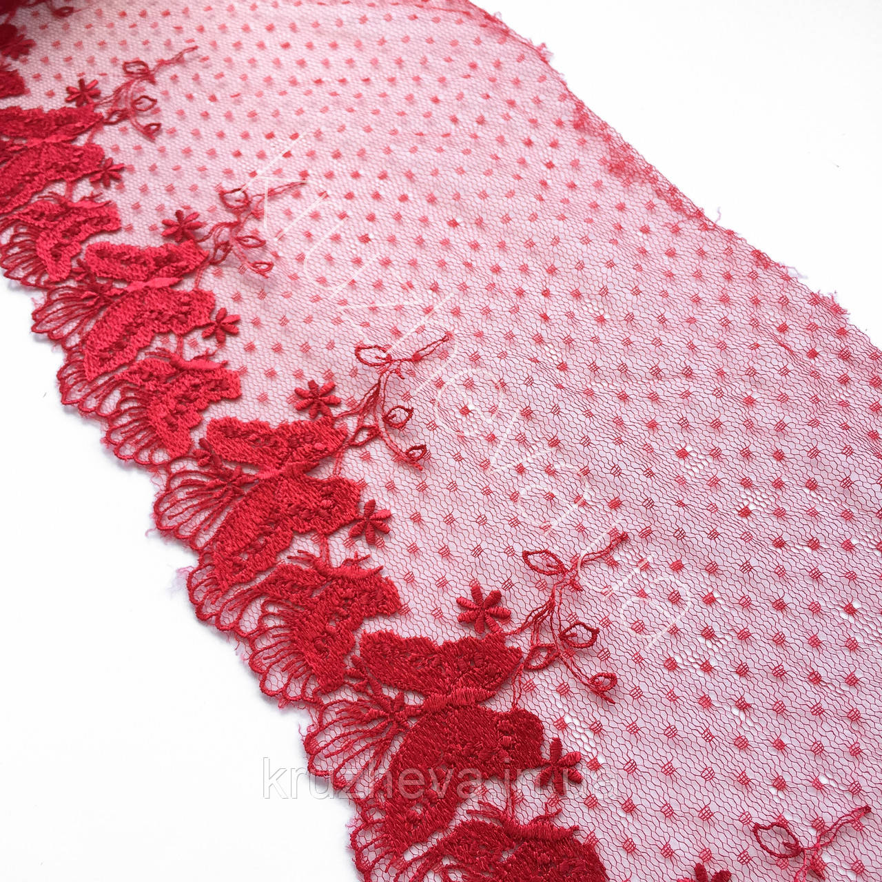 Ажурне мереживо, вишивка на сітці: червоного кольору сітка, червона нитка, ширина 19 см