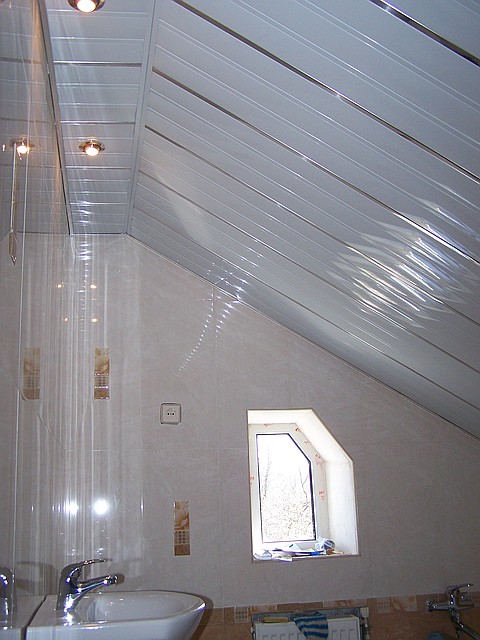 Реечные алюминиевые подвесные потолки Бард для ванной - фото 4 - id-p14545606