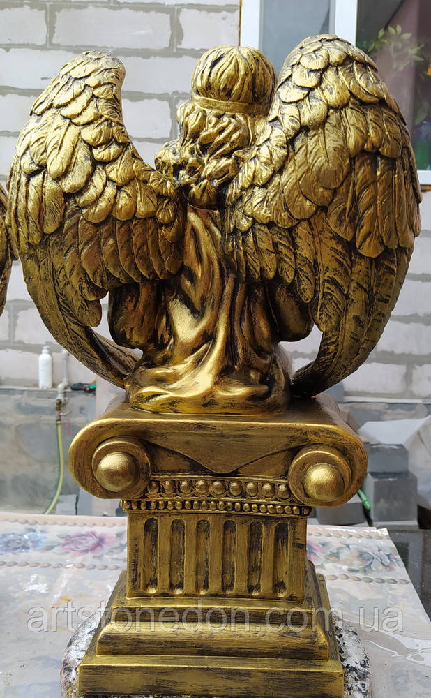 Статуэтки ангелов на кладбище. Скульптура Ангела сидящего на колоне 50 см бетон №8 - фото 7 - id-p591408887