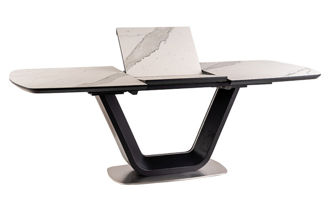 Стол обеденный раздвижной под мрамор Armani 160-220x90см с белой столешницей и черными ножками Signal Польша