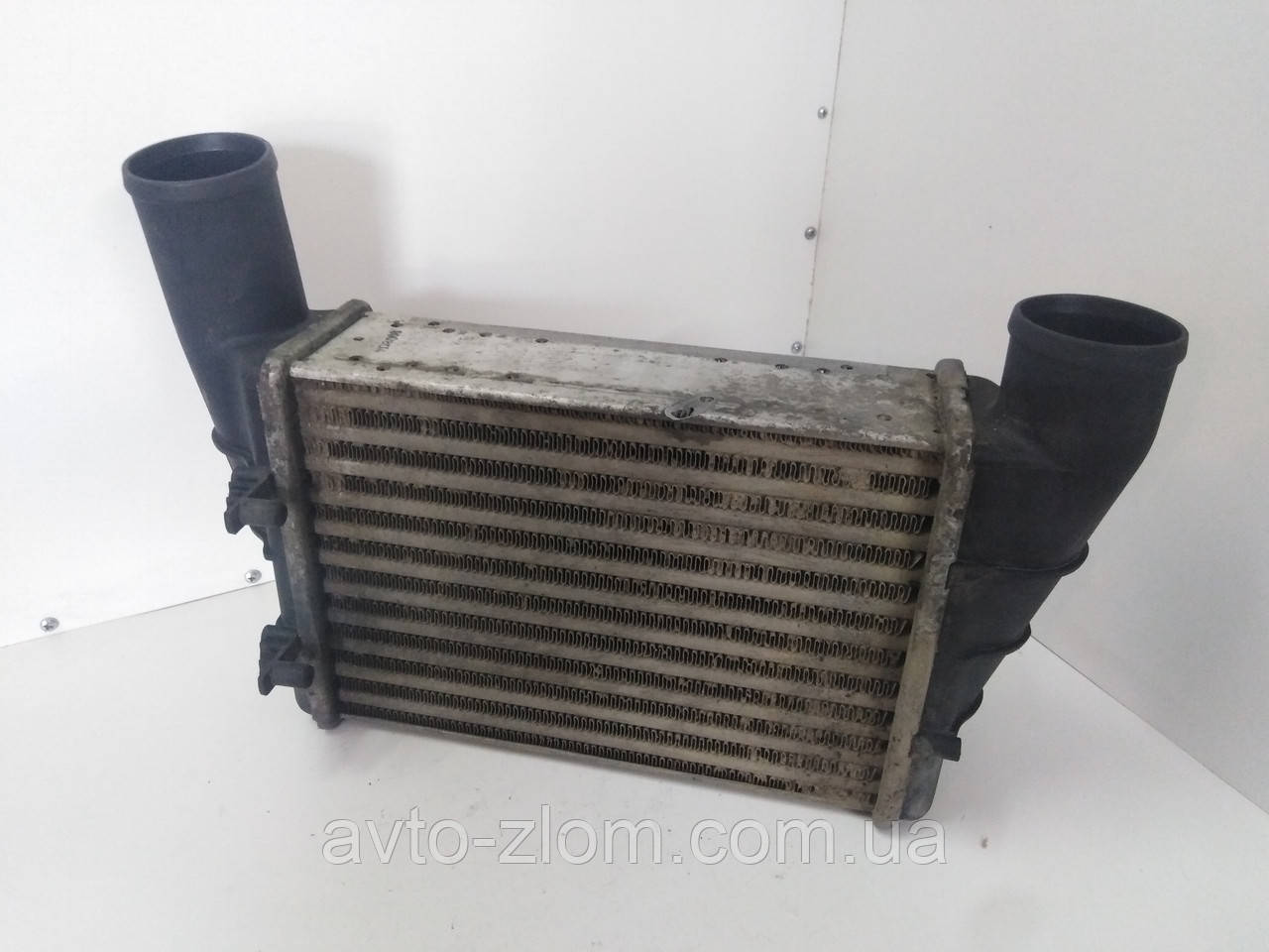 Радіатор інтеркулера Volkswagen Passat B5, Пасат Б5 1,9 TDI. 058145805A., фото 1