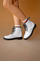 Демисезонные женские ботинки Dr.Martens White кожаные белые