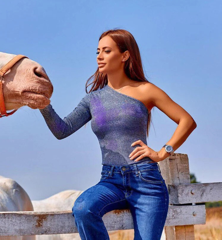 Блискуче жіноче боді на одне плече, фото 1