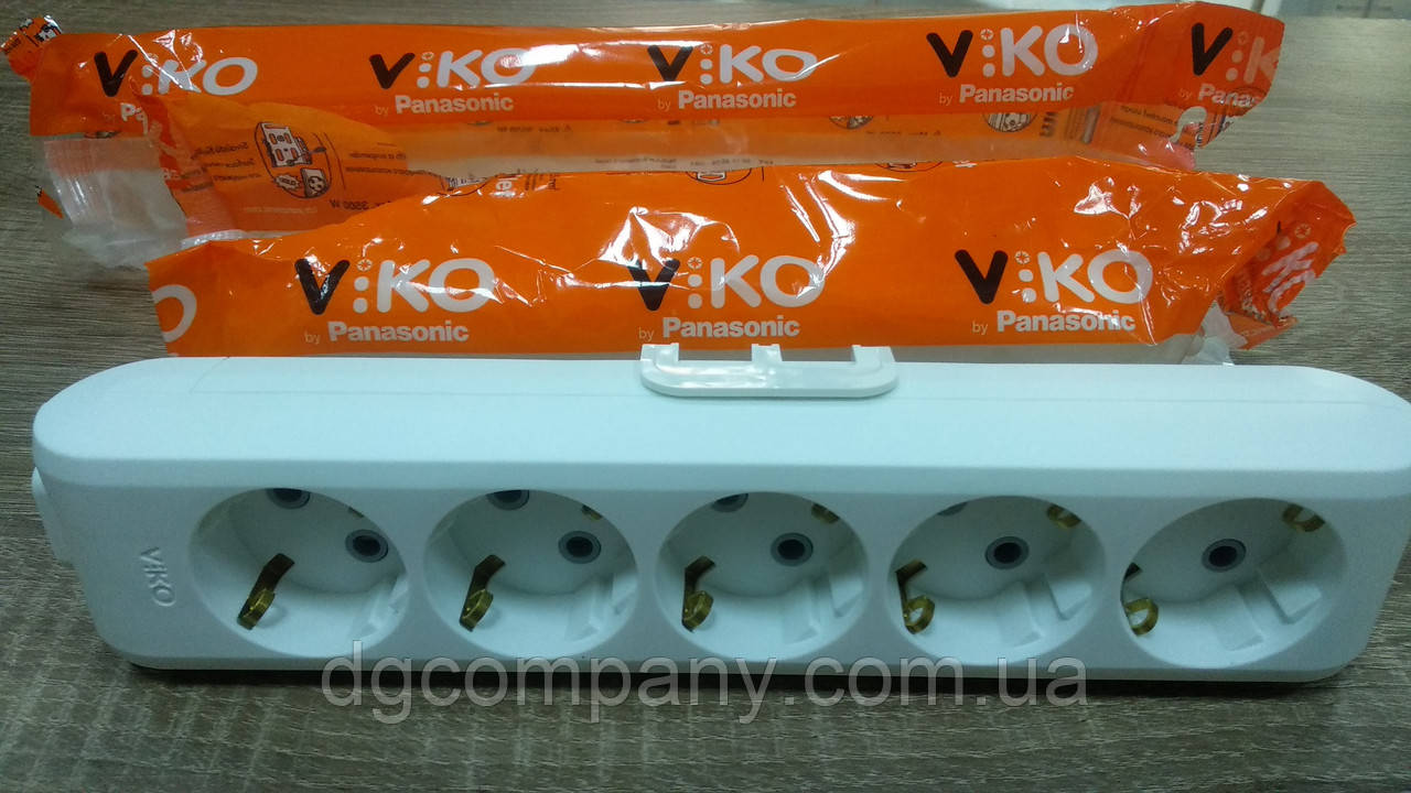 Колодка Viko multilet на 5 гнізд із заземленням