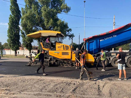  Асфальтоукладач Demag уже в роботі! 