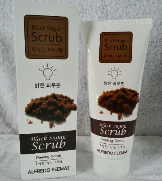 Пілінг-скраб із чорним цукром для чутливої шкіри Alfredo Feemas Black Sugar Peeling Scrub