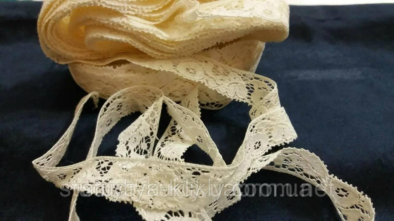 Натуральне мереживо, темно-бежеве, Франція. № 5002 т. Ширина 26 мм