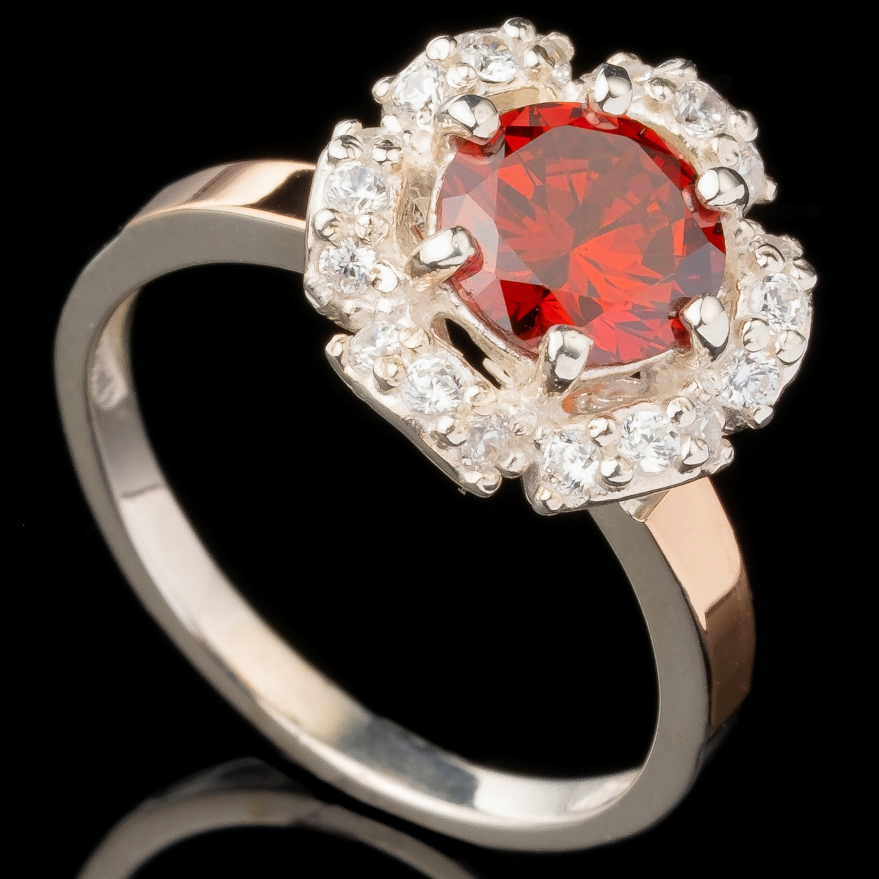 Серебряное кольцо 925 пробы с золотом арт. 570к