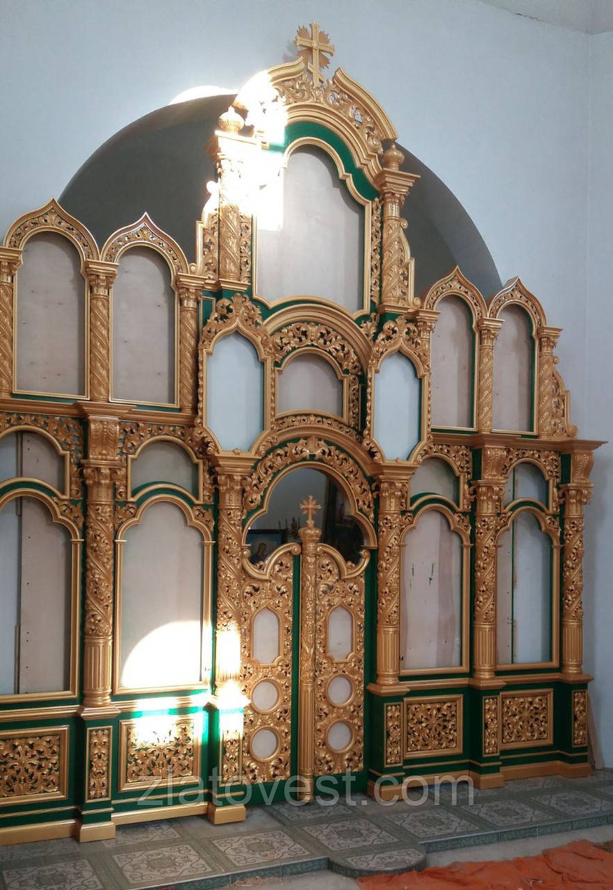 Іконостас із золотими деталями, фото 1