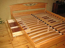Дерев'яне ліжко "Фантазія", масив - вільха, покриття - лак