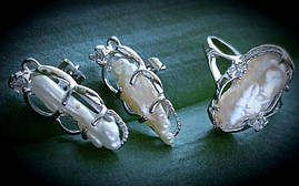 Набір: сережки-цвяшки та каблучка 17р 17.5р 18.5р 19р Родій Камені: перли та циркон.