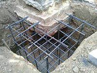 Як зміцнити фундамент заміського будинку?