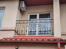 Кованые перила на балкон  2