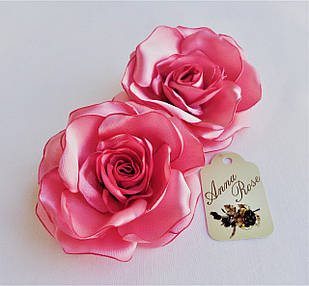 Заколка-уточка з трояндою з тканини ручної роботи "Лососева троянда"