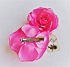 Заколка-уточка з квіткою з тканини ручної роботи "Малинова чайна троянда", фото 2
