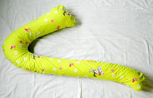 Наволочка на подушку для вагітних і годуючих "Сімка" забарвлення "Зайченята на салатовому тлі"