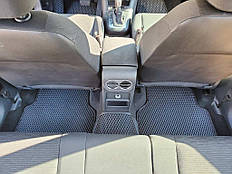 Наши EVA коврики в салоне Volkswagen Tiguan '07-16. 6
